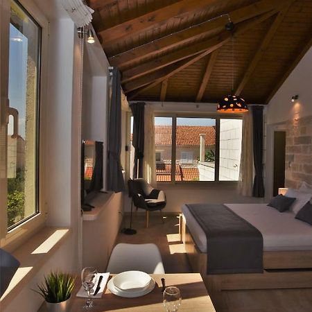 Apartments4You Supetar-The Best And Most Popular Apartments For Discovering The Island - Free Parking - 200 Meters From The Beach Exterior photo
