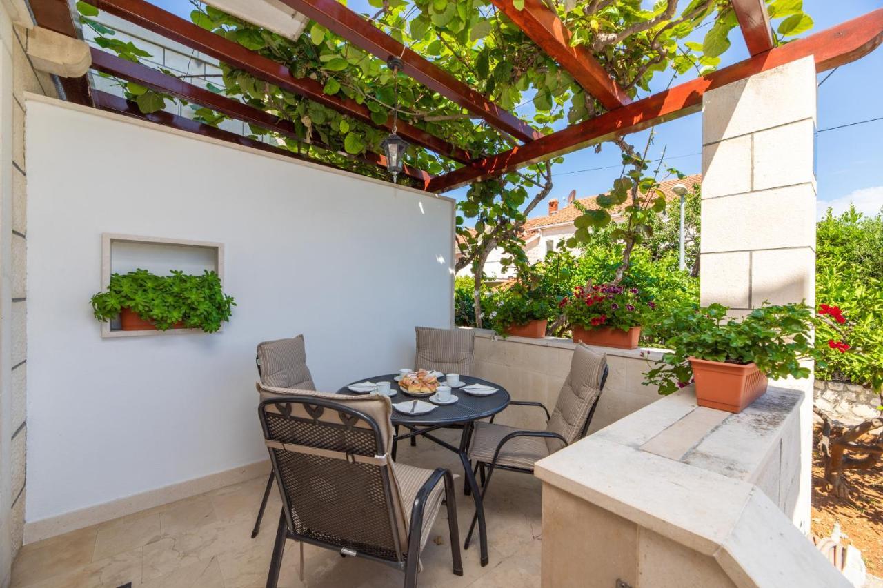 Apartments4You Supetar-The Best And Most Popular Apartments For Discovering The Island - Free Parking - 200 Meters From The Beach Exterior photo