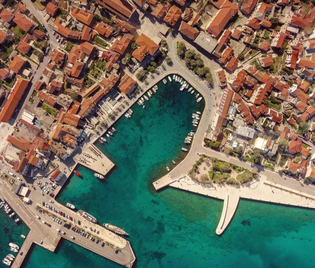 Apartments4You Supetar-The Best And Most Popular Apartments For Discovering The Island - Free Parking - 200 Meters From The Beach Exterior photo